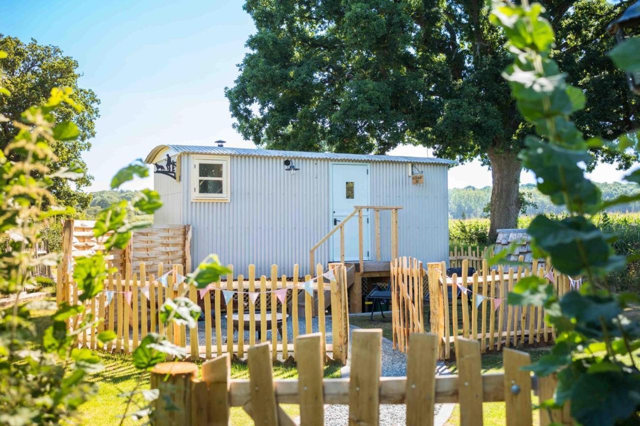 The Hideaway Hut - 1 Bed Shepherds Hut - Hereford Exterior photo